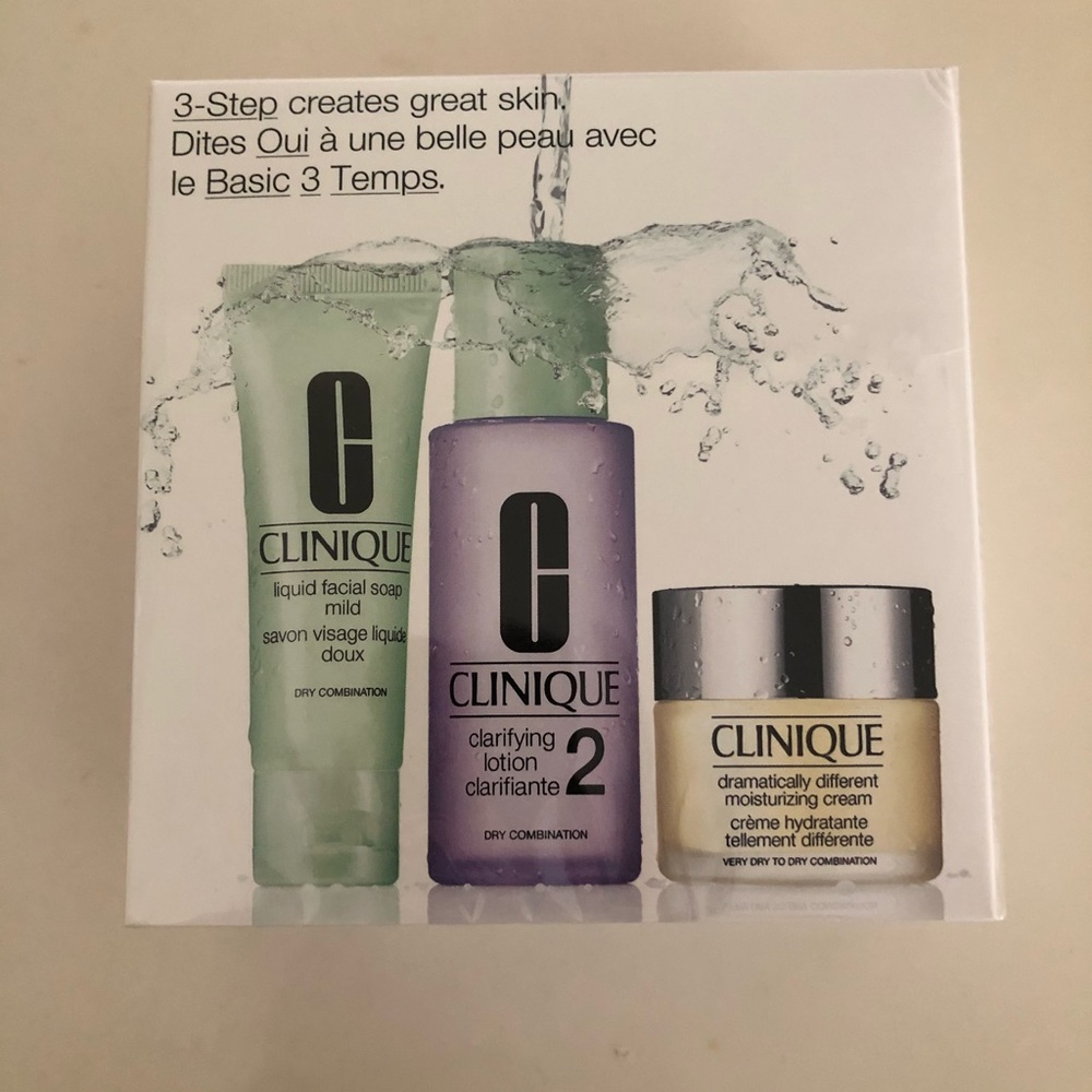 SOLD!! 🎊 Clinique 3-Step System